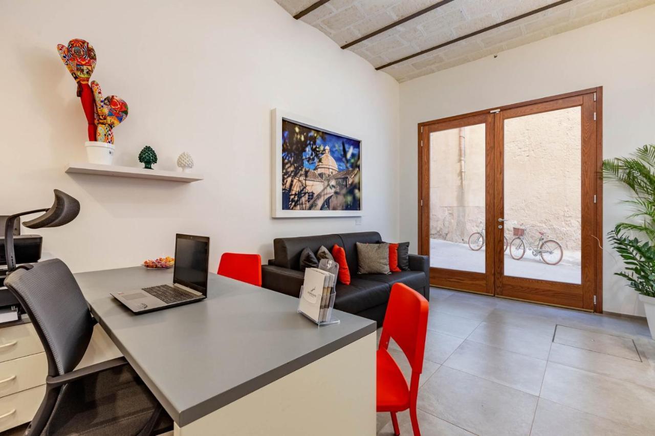 Le Cupole Suites & Apartments Trapani Kültér fotó